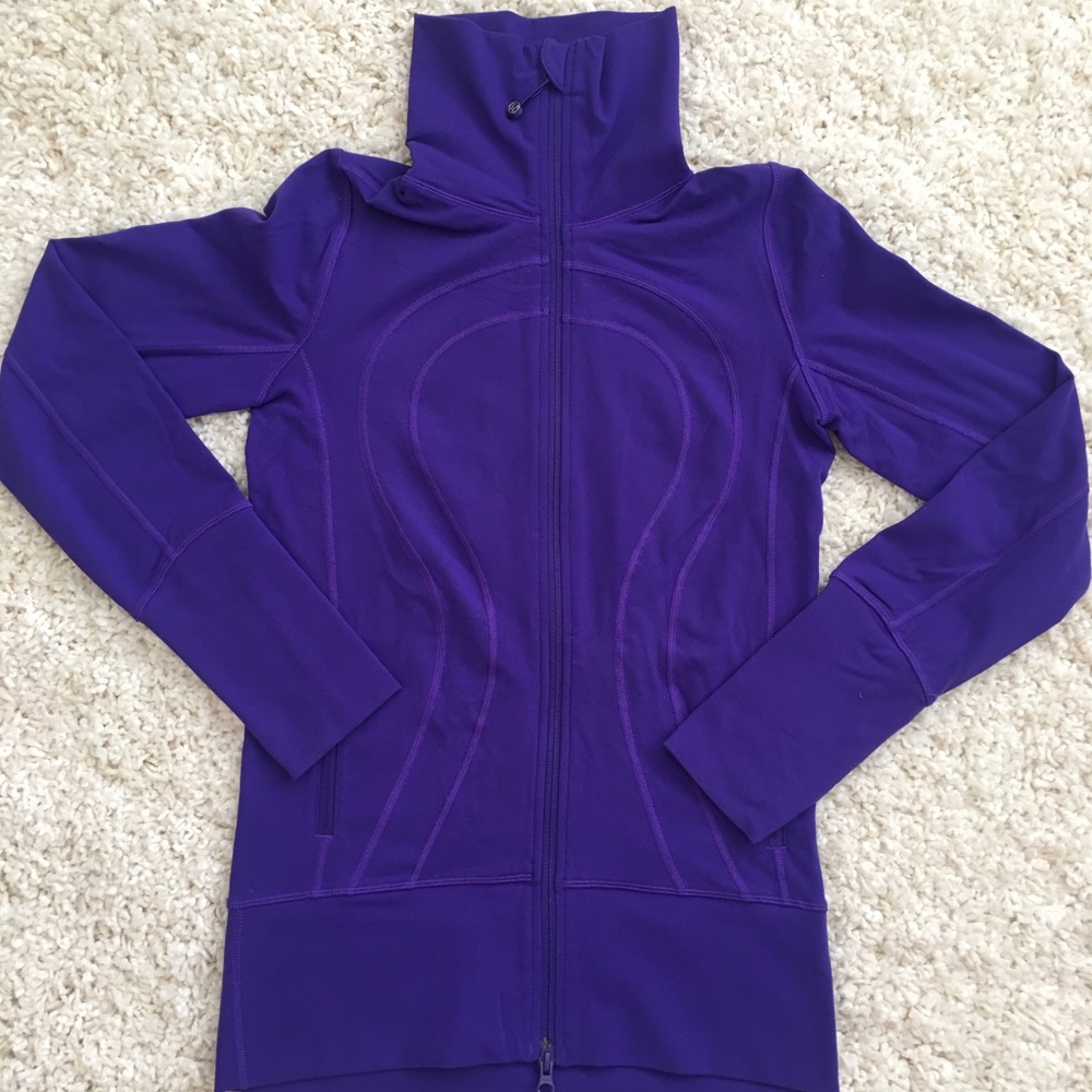 Lululemon - purple zip up, size 4